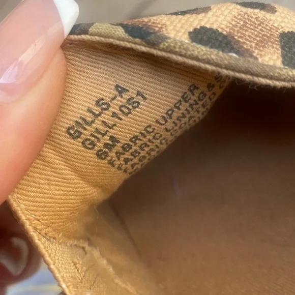 Steve Madden Animal Print Gills Slip On Platform I Size: 6 - Picture 8 of 8